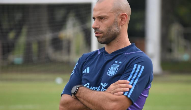 Imagen de Javier Mascherano habló con Lionel Messi: qué chances hay de que esté en París 2024