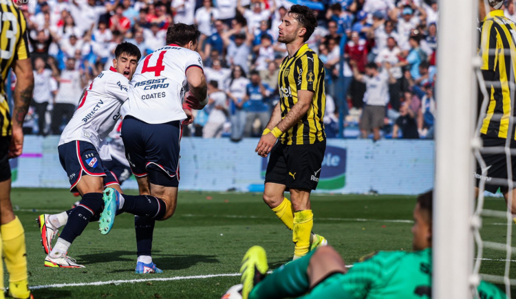 Imagen de Goles, petardos y parates: Nacional venció a Peñarol en un clásico picante