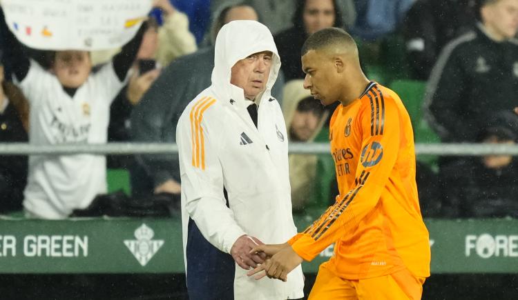Imagen de El tirón de orejas de Ancelotti: "Jugando así, contra el Atlético no ganamos"