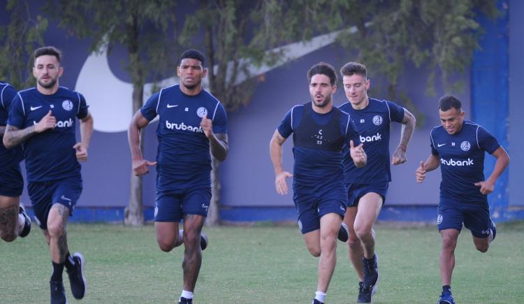 Imagen de San Lorenzo se entrenó pensando en Instituto