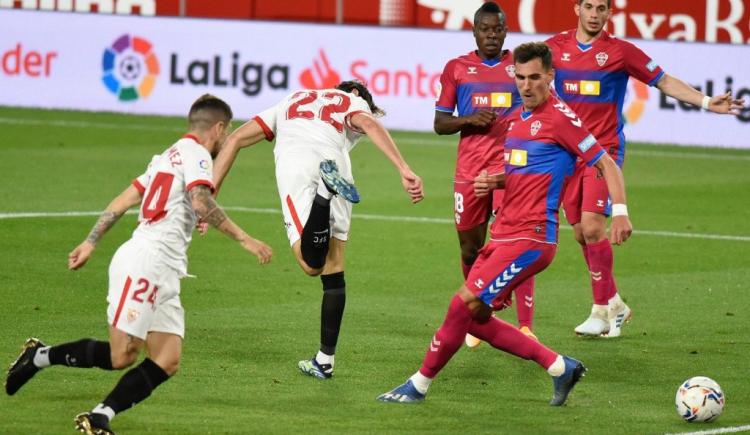Imagen de FRANCO VÁZQUEZ CONVIRTIÓ EN LA VICTORIA DE SEVILLA ANTE EL ELCHE