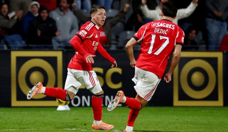 Imagen de En medio de los rumores de su pase a River, Prestianni marcó un golazo para Benfica