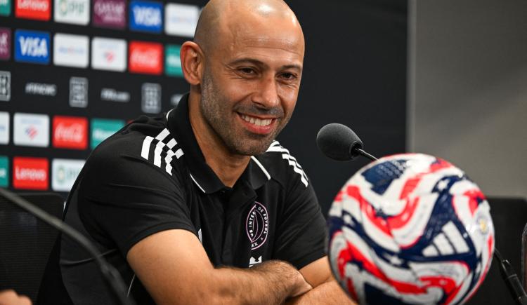 Imagen de Mascherano se mostró molesto por la falta de refuerzos, habló de Messi y llenó de elogios a Mastantuono