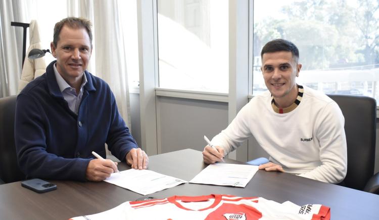Imagen de Ya es oficial: Fabricio Bustos, nuevo refuerzo de River