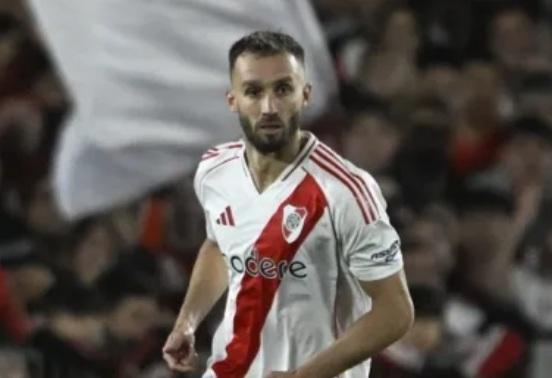 Imagen de Germán Pezzella salió con molestias y encendió las alarmas en River
