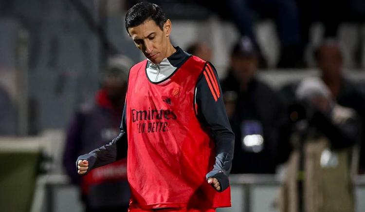 Imagen de Preocupación en Benfica: Di María se retiró lesionado