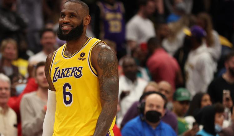 Imagen de Lebron James sigue haciendo historia en la NBA