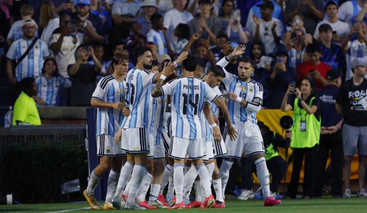 Imagen de Con 20' y un gol de Messi, Argentina le ganó 3-0 a Islandia en su último amistoso previo al Mundial