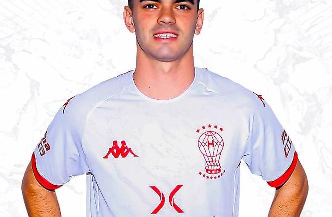 Imagen de Huracán presentó a Alan Soñora