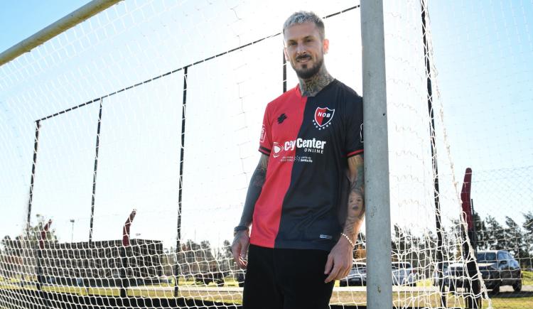 Imagen de Darío Benedetto, del particular contacto de Fabbiani a la "presión" de jugar en Newell´s