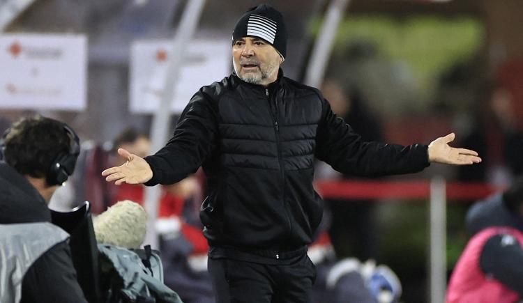 Imagen de Jorge Sampaoli, cerca de dirigir a una figura mundial