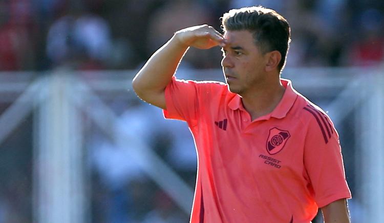 Imagen de Gallardo sigue sin encontrar respuestas pese al cambio de esquema y con Independiente en el horizonte