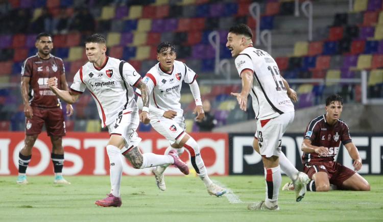 Imagen de Newell's se llevó tres puntos de oro de Santiago del Estero: victoria 3-1 sobre Central Córdoba