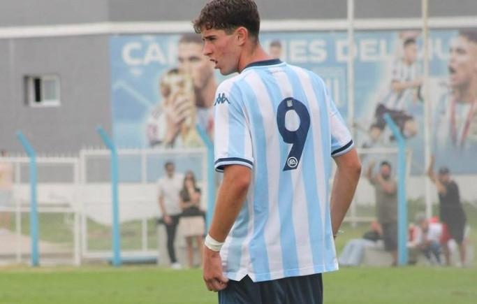 Imagen de Leandro Milito, a la Reserva: los números del hijo del presidente que busca su lugar en Racing