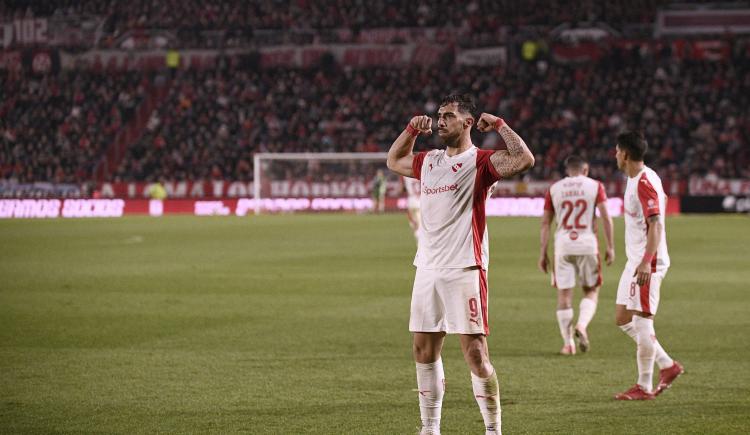 Imagen de Independiente se lo ganó a Estudiantes en una ráfaga y debutó con el pie derecho