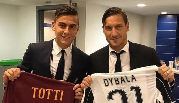 Imagen de Totti liquidó a Dybala: "si fuera DT pensaría qué hacer con un jugador que está 15 partidos al año"