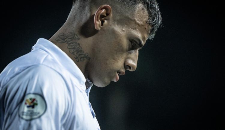 Imagen de Duro revés para Bielsa: Uruguay, eliminada del Preolímpico
