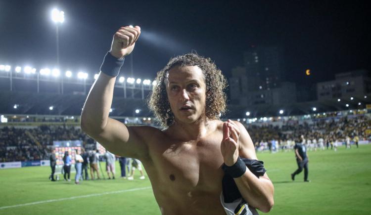 Imagen de David Luiz será dirigido por un entrenador argentino