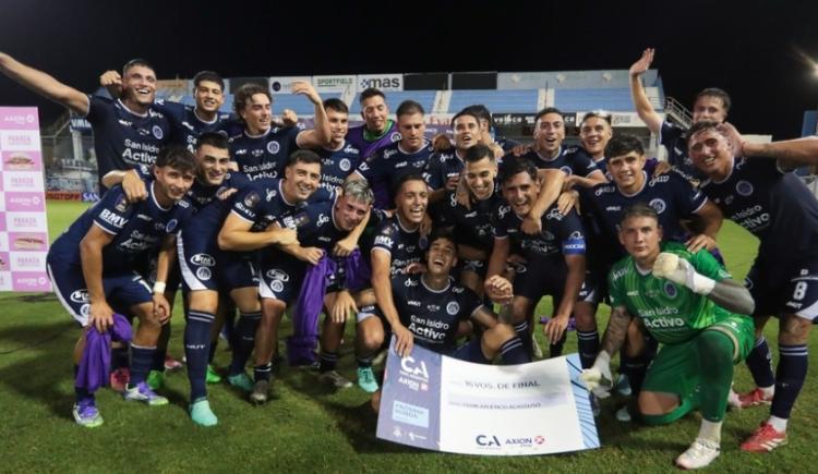 Imagen de 10 datos del batacazo de Acassuso ante Newell's en la Copa Argentina