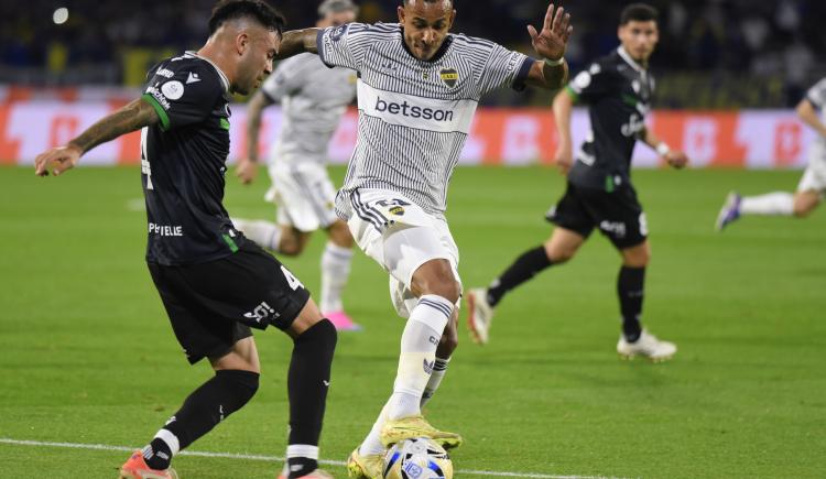Imagen de Boca tuvo seis extranjeros ante Vélez: ¿puede perder el partido?