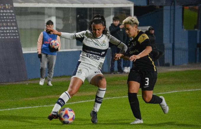 Imagen de Fútbol femenino: Belgrano goleó a Ferro y San Lorenzo igualó con Gimnasia