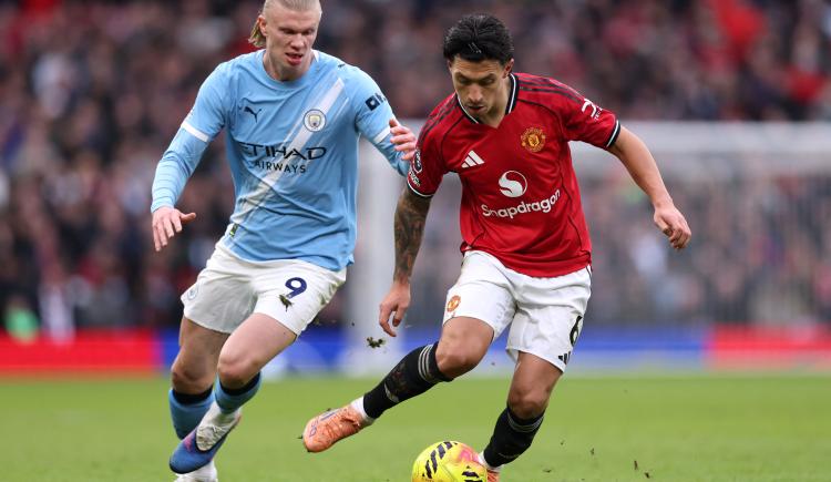 Imagen de Mánchester es rojo: el United venció al City con Lisandro Martínez y el debut en el banco de Michael Carrick