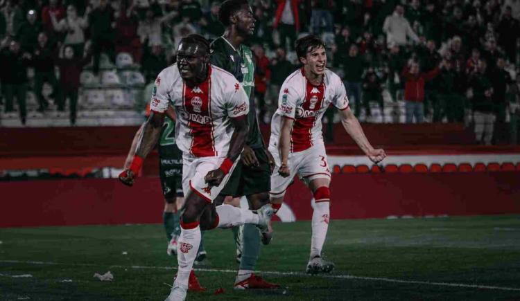 Imagen de Huracán festejó en su casa frente a Banfield