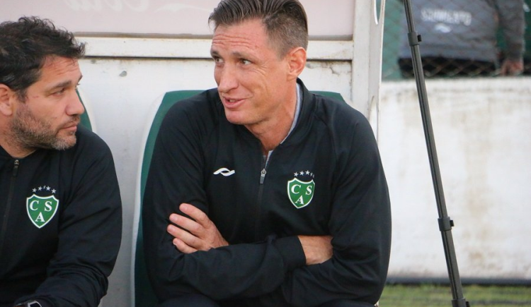 Imagen de Facundo Sava dejó de ser el entrenador de Sarmiento