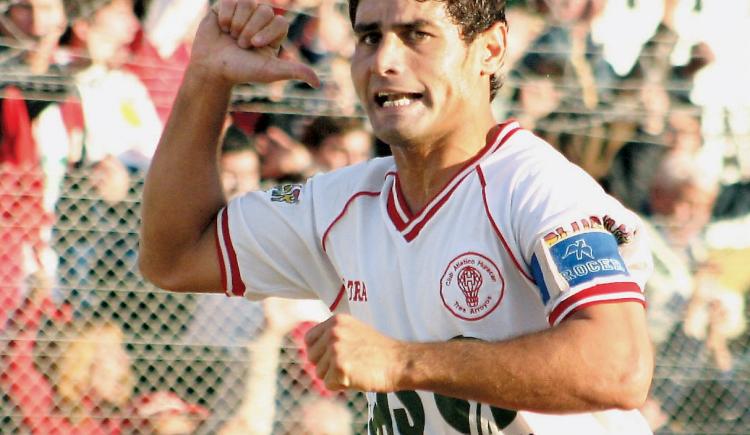 Imagen de 2004. El gol se le hizo carne