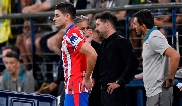 Imagen de Simeone llenó de elogios a Julián Álvarez:"Tiene un don"
