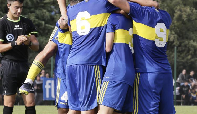 Imagen de La reserva de Boca Juniors le ganó a Vélez con gol de Almendra