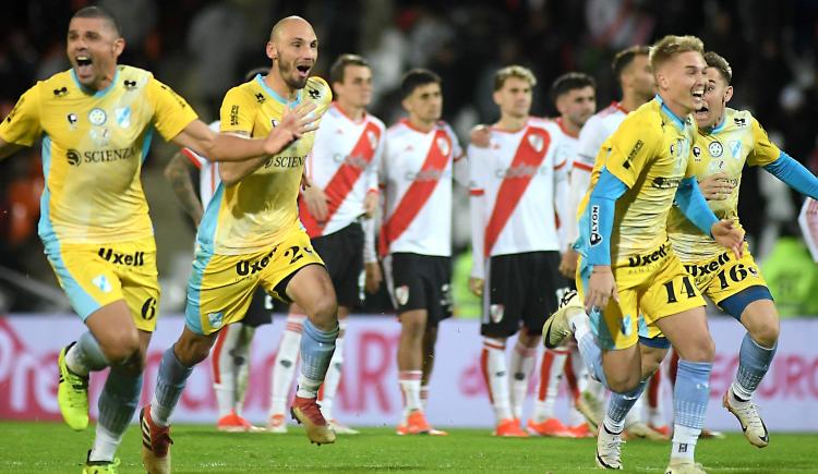 Imagen de Papelón de River: Temperley se lo empató en el final y lo eliminó en los penales