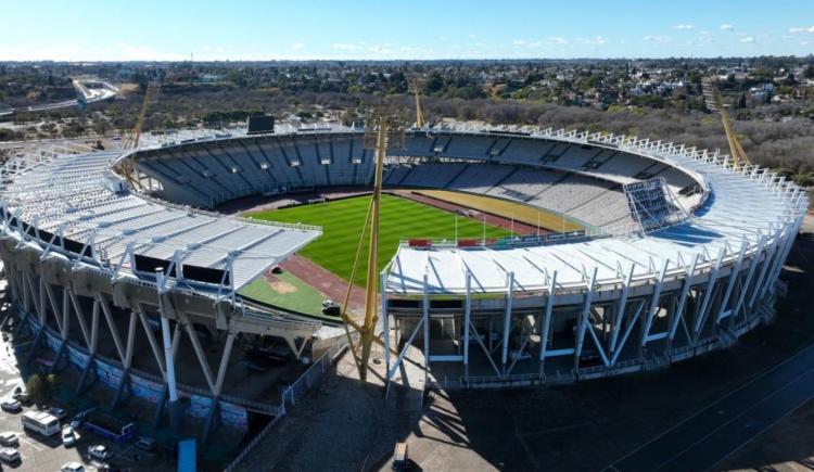 Imagen de Así está el césped del estadio Kempes a horas del Superclásico
