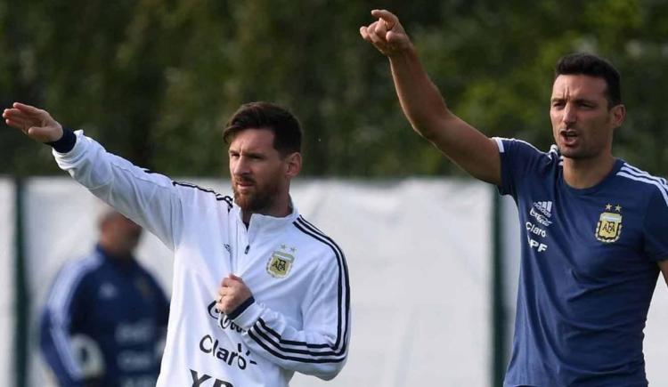 Imagen de Lionel Messi y los elogios a Scaloni y el cuerpo técnico: "Son espectaculares"