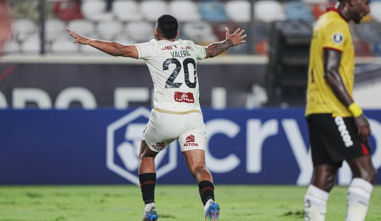Imagen de Universitario venció a Barcelona por el grupo de River: qué necesita el Millonario para clasificarse
