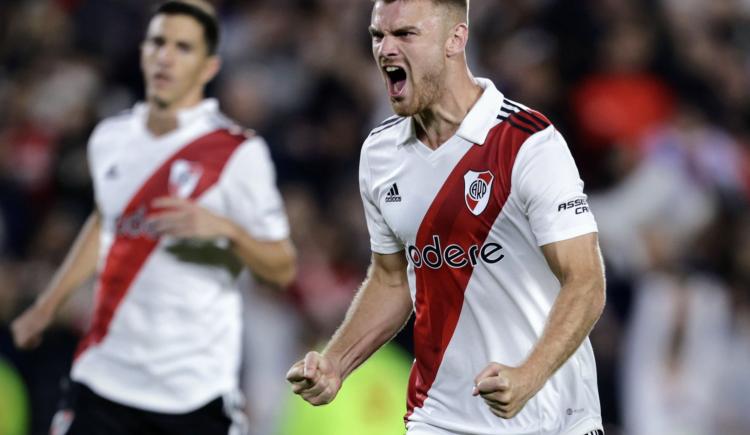 Imagen de River no afloja: goleó a Gimnasia y se distanció más de San Lorenzo