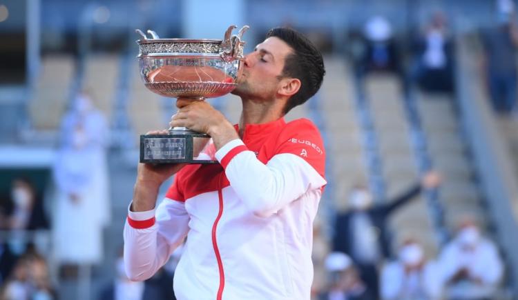 Imagen de ROLAND GARROS: NOVAK DJOKOVIC, EL CAMPEÓN DE LOS TIEMPOS