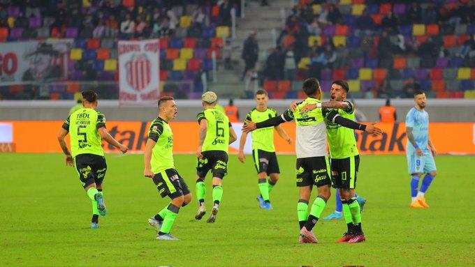 Imagen de Maximiliano Puig hizo el gol de su vida ante Boca