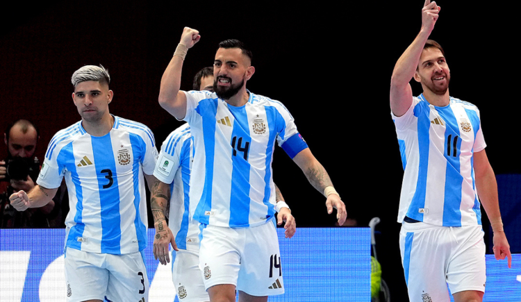 Imagen de Argentina se clasificó a los cuartos de final del Mundial de futsal