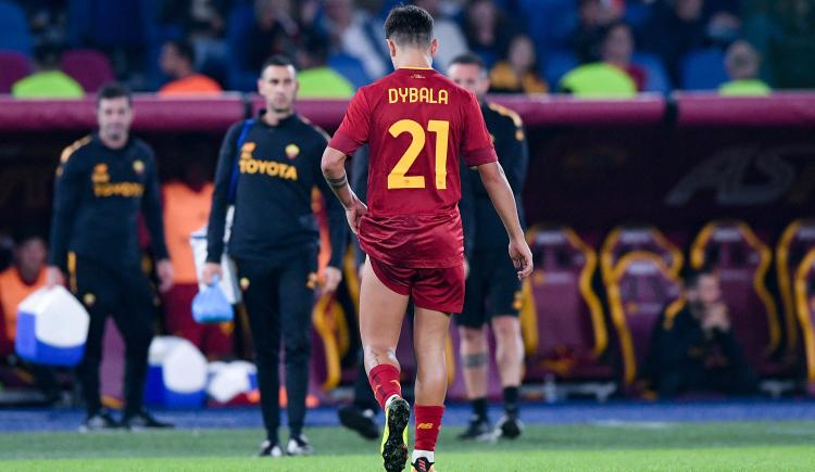 Imagen de Paulo Dybala se hará una resonancia para conocer el alcance de su lesión