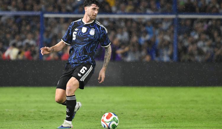 Imagen de Marcos Senesi llegó a Kansas y se sumó a la Selección Argentina: "Jugar un Mundial es todo"