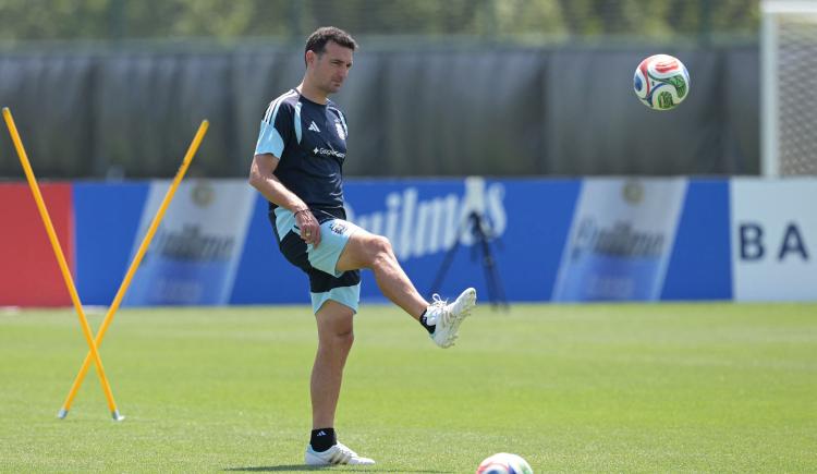 Imagen de Equipo que gana, ¿sí se toca?: las dudas de Scaloni para el duelo del lunes ante Austria