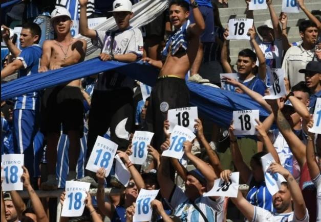 Imagen de Emotivo homenaje para el Morro García por su cumpleaños
