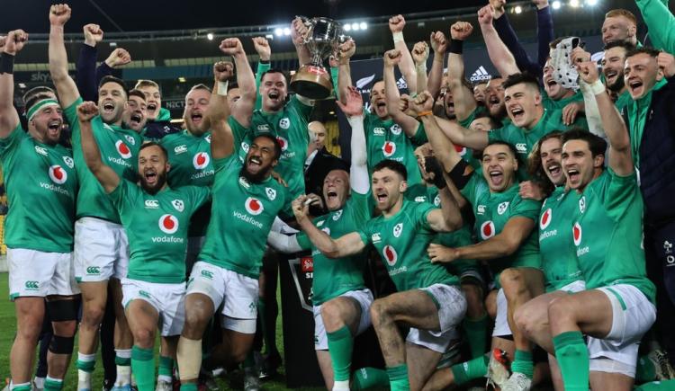 Imagen de Irlanda derrotó a Nueva Zelanda, por 32 a 22, y se quedó con la serie en Oceanía