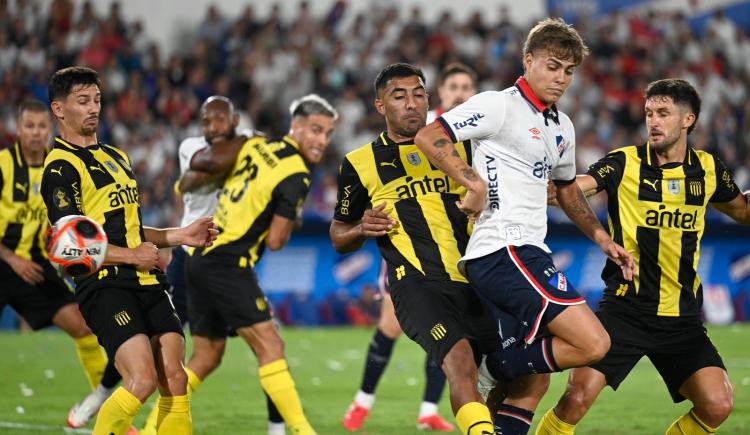 Imagen de El tercer clásico del año no tuvo dueño: Nacional y Peñarol empataron 1-1