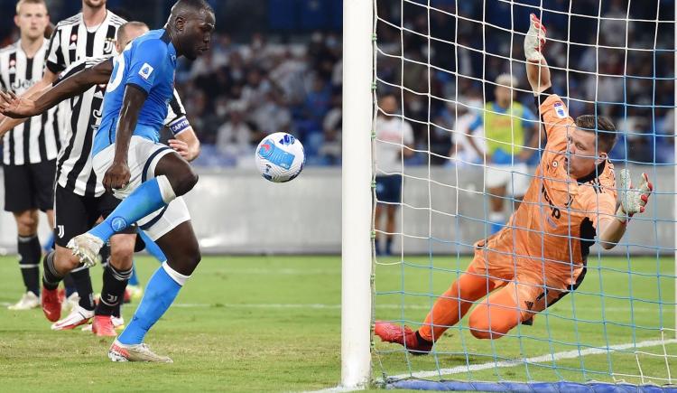 Imagen de NAPOLI VENCIÓ A JUVENTUS Y LIDERA EN ITALIA