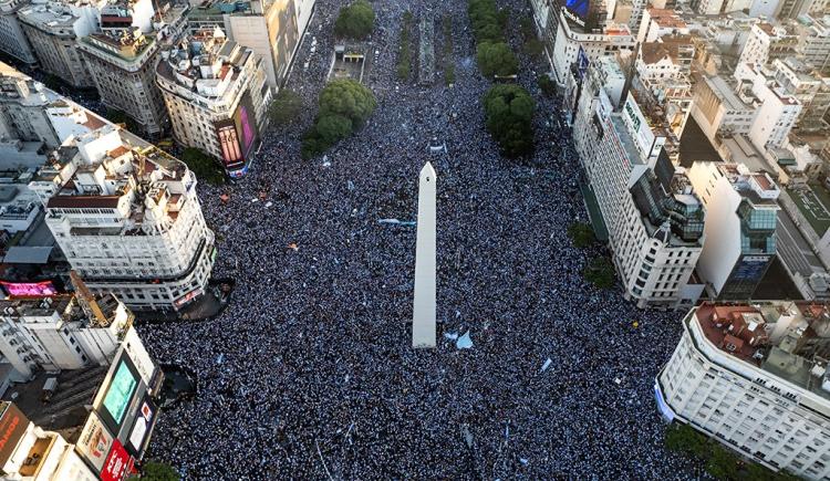 Imagen de Oficial: el Gobierno decretó feriado nacional por la llegada de los campeones