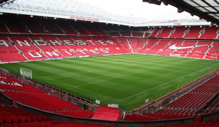 Imagen de El Teatro de los Sueños, pero literal: a dormir en Old Trafford por una buena causa