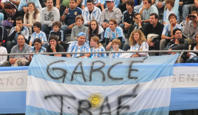 Imagen de Ariel Garcé y la arenga que convenció a Maradona para llevarlo al Mundial 2010