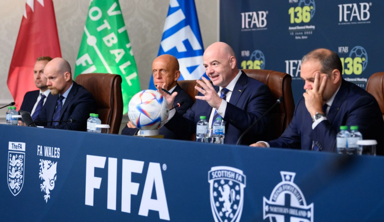 Imagen de Es oficial: continúan los 5 cambios y se amplía a 26 jugadores las listas para Qatar 2022